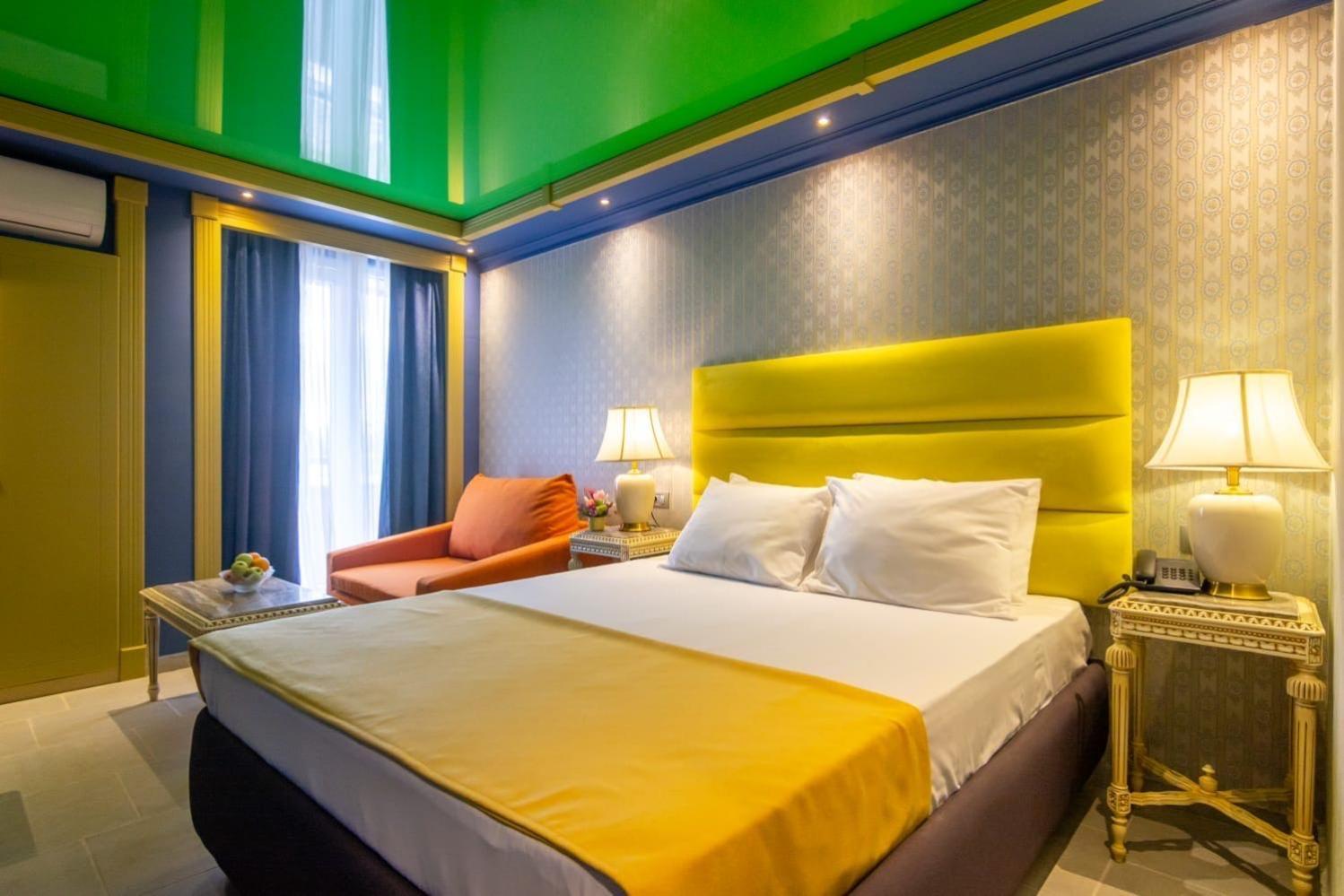 Hotel Craiova By Phoenicia Blue View Olimp Exterior photo