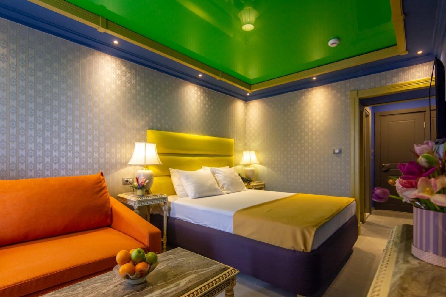Hotel Craiova By Phoenicia Blue View Olimp Exterior photo